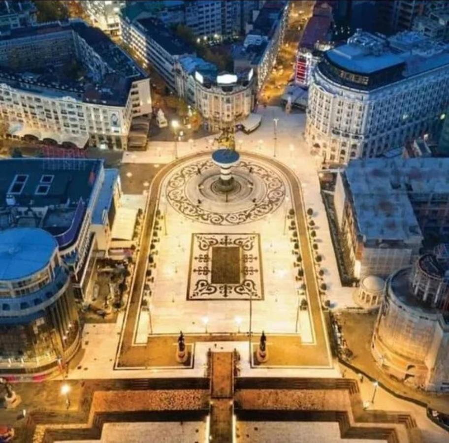 Central Square Apartment Üsküp Dış mekan fotoğraf